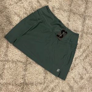 NWT FITST4 SKORT
